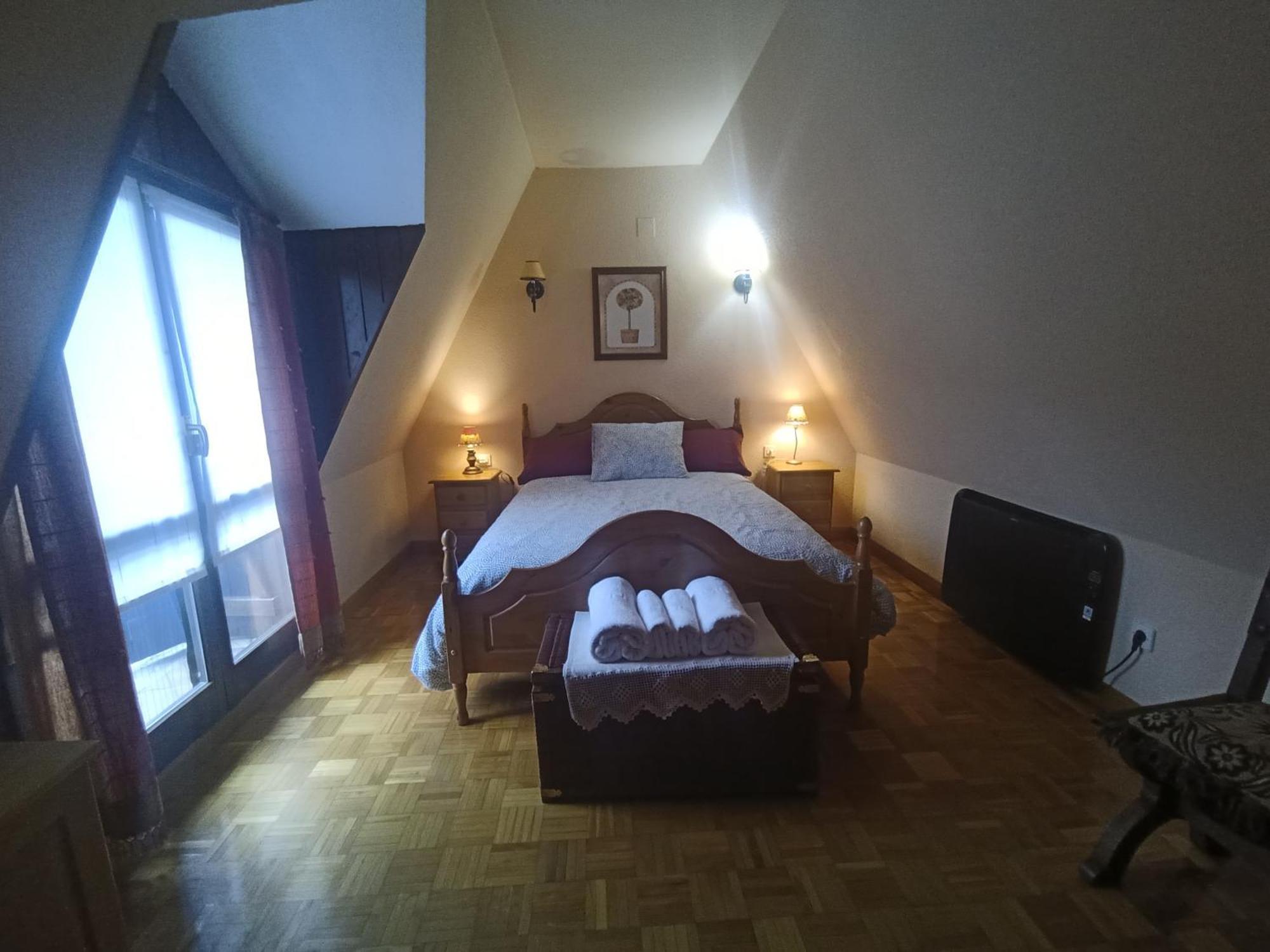 Апартаменти Atico En Pleno Pirineo Ел-Пуейо-де-Яка Екстер'єр фото